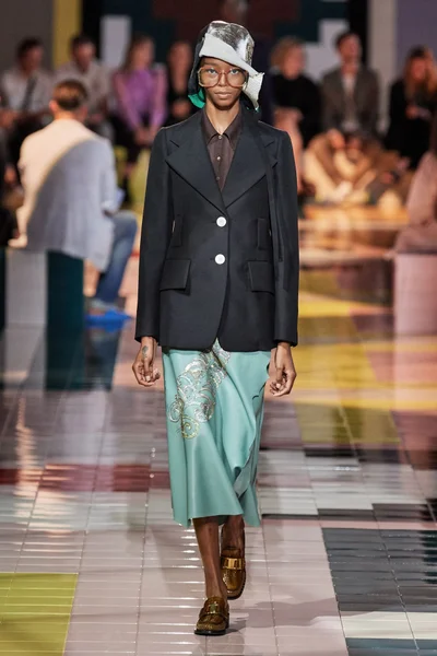 Look 45